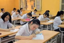 Tổ chức kiểm tra học kỳ nên tổ chức nhẹ nhàng (Ảnh minh họa: TTXVN)