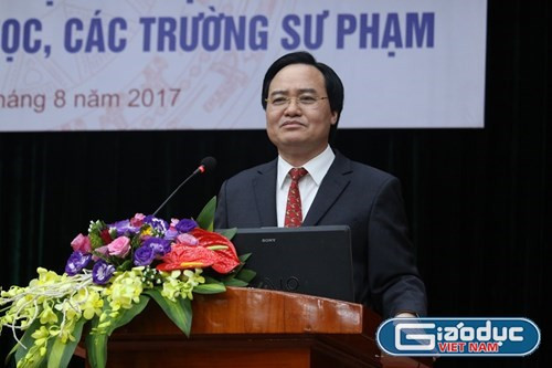 Bộ trưởng Bộ Giáo dục và Đào tạo Phùng Xuân Nhạ gửi cán bộ, giáo viên, nhân viên ngành Giáo dục nhân ngày Nhà giáo Việt Nam 20/11 (Ảnh: giaoduc.net.vn)