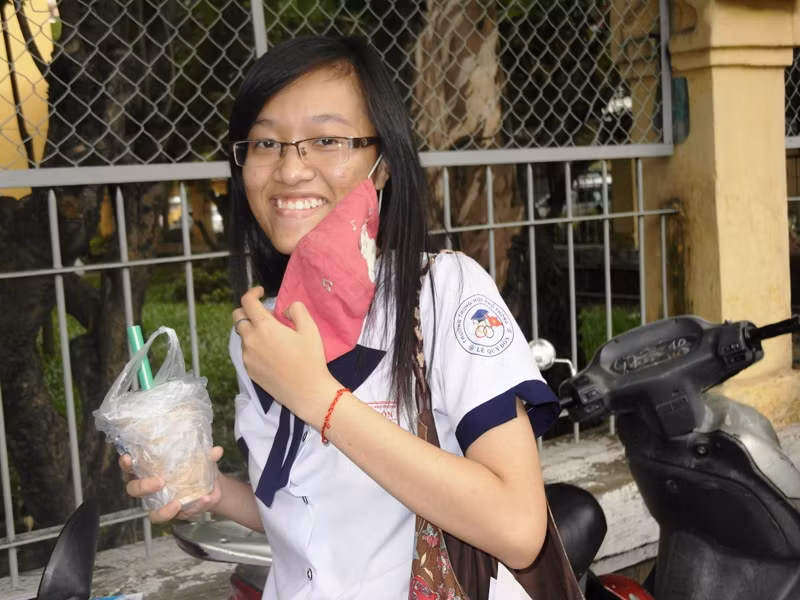 Phương Anh cho biết: “Hôm nay em làm bài khá tốt!”