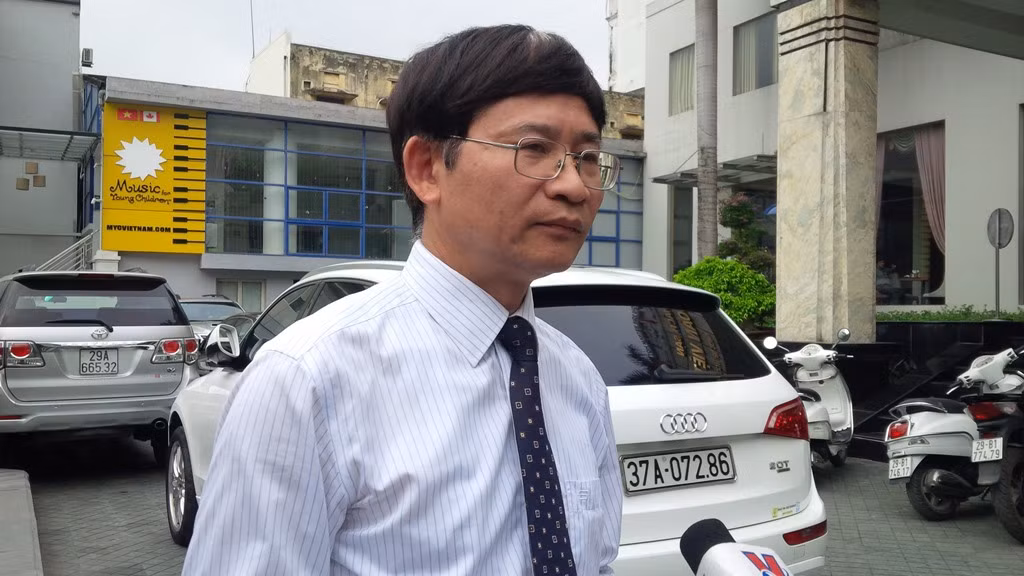 Luật sư Trương Thanh Đức cho rằng, thu phí ô tô vào ga hàng không là cách làm rất phản cảm, đi ngược thông lệ quốc tế cần phải xóa bỏ. Ảnh: Vũ Phương. Luật sư Trương Thanh Đức cho rằng, thu phí ô tô vào ga hàng không là cách làm rất phản cảm, đi ngược thông lệ quốc tế cần phải xóa bỏ. Ảnh: Vũ Phương.