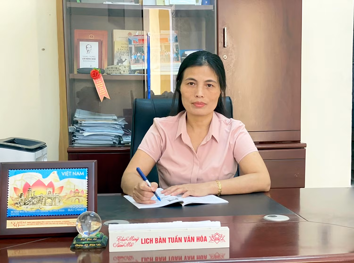 Đại biểu Quốc hội Hồ Thị Minh - Đoàn Đại biểu Quốc hội tỉnh Quảng Trị đánh giá cao những thành tựu, những bước ngoặt đáng ghi nhận của ngành giáo dục trong hai năm qua. Ảnh: Nhân vật cung cấp. Đại biểu Quốc hội Hồ Thị Minh - Đoàn Đại biểu Quốc hội tỉnh Quảng Trị đánh giá cao những thành tựu, những bước ngoặt đáng ghi nhận của ngành giáo dục trong hai năm qua. Ảnh: Nhân vật cung cấp.