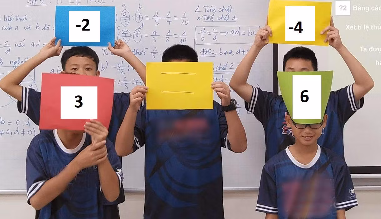 Học sinh lớp thầy Bảo trong giờ học Toán. Ảnh minh họa: NVCC.