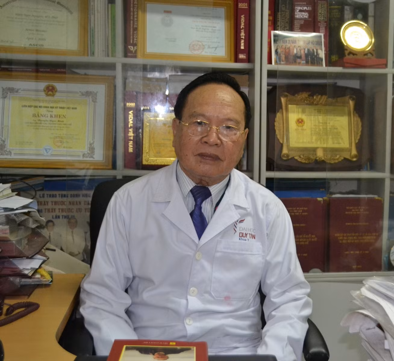 PGS.TS Nguyễn Ngọc Minh được xem là "cha đẻ" của chương trình hiến máu nhân đạo ở Việt Nam. Ảnh: An Nguyên