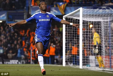Tiền đạo Didier Drogba sẽ rời khỏi Chelsea vào cuối mùa giải này Tiền đạo Didier Drogba sẽ rời khỏi Chelsea vào cuối mùa giải này