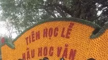 Có nên để khẩu hiệu “Tiên học Lễ, hậu học Văn” trong nhà trường nữa không? ảnh 5