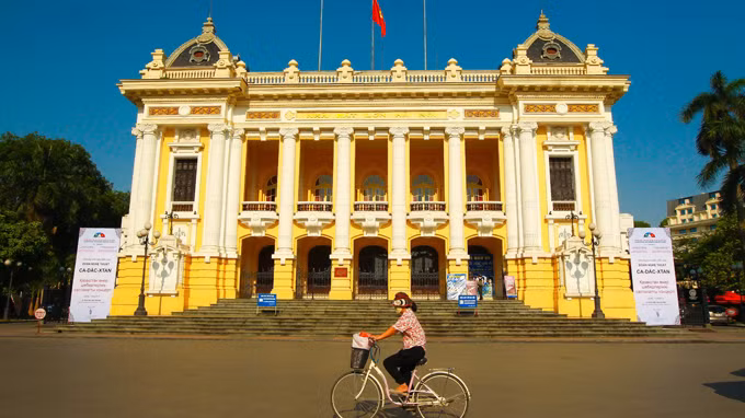 Nhà hát lớn Hà Nội - một công trình kiến trúc Pháp - Ảnh: Nguyễn Khánh Nhà hát lớn Hà Nội - một công trình kiến trúc Pháp - Ảnh: Nguyễn Khánh