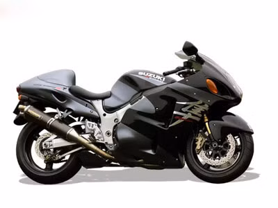 Đứng thứ hai trong danh sách 10 chiếc siêu mô tô là Hayabusa. Trong tiếng Nhật, Hayabusa có nghĩa là chim ưng Pergerine, một loài chim có khả năng đạt tới tốc độ 322 km/h và là kẻ chuyên đi săn loài chim két.Vận tốc của Hayabusa gần đạt đến con số 400 km/h, chính xác là 397 km/h, biến nó trở thành cơn lốc trên xa lộ và giúp nó có vị trí thứ hai trong bảng xếp hạng những siêu mô tô nhanh nhất thế giới. Đứng thứ hai trong danh sách 10 chiếc siêu mô tô là Hayabusa. Trong tiếng Nhật, Hayabusa có nghĩa là chim ưng Pergerine, một loài chim có khả năng đạt tới tốc độ 322 km/h và là kẻ chuyên đi săn loài chim két.Vận tốc của Hayabusa gần đạt đến con số 400 km/h, chính xác là 397 km/h, biến nó trở thành cơn lốc trên xa lộ và giúp nó có vị trí thứ hai trong bảng xếp hạng những siêu mô tô nhanh nhất thế giới.