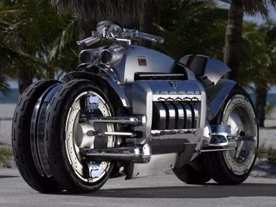 Đứng đầu trong danh sách 10 chiếc siêu mô tô nhanh nhất thế giới là Dodge Tomahawk, chiếc mô tô dựa trên động cơ 500 mã lực 4 bánh của chiếc Viper V-10 huyền thoại. Theo nhà sản xuất, Dodge có khả năng tăng tốc từ 0 km đến 80 km/h chỉ trong vòng 1,75 giây. Vận tốc tối đa của nó là một con số khủng khiếp: 560 km/h. Đứng đầu trong danh sách 10 chiếc siêu mô tô nhanh nhất thế giới là Dodge Tomahawk, chiếc mô tô dựa trên động cơ 500 mã lực 4 bánh của chiếc Viper V-10 huyền thoại. Theo nhà sản xuất, Dodge có khả năng tăng tốc từ 0 km đến 80 km/h chỉ trong vòng 1,75 giây. Vận tốc tối đa của nó là một con số khủng khiếp: 560 km/h.