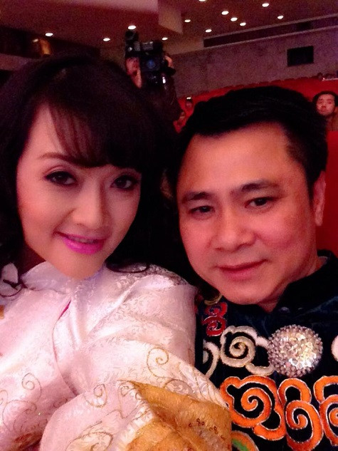 Nghệ sĩ Tự Long sẽ thay nghệ sĩ Chí Trung làm "Táo giao thông" Nghệ sĩ Tự Long sẽ thay nghệ sĩ Chí Trung làm "Táo giao thông"