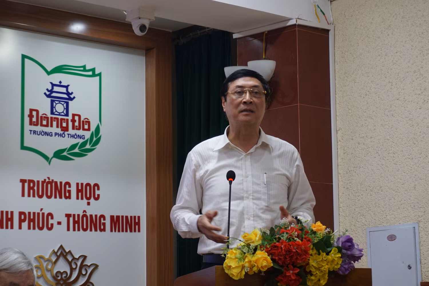 Nhà giáo Nguyễn Quốc Bình cho rằng, giai đoạn hiện nay phải tổ chức kỳ thi tốt nghiệp và từng bước nâng mức thang đánh giá. Ảnh: Kim Ngọc