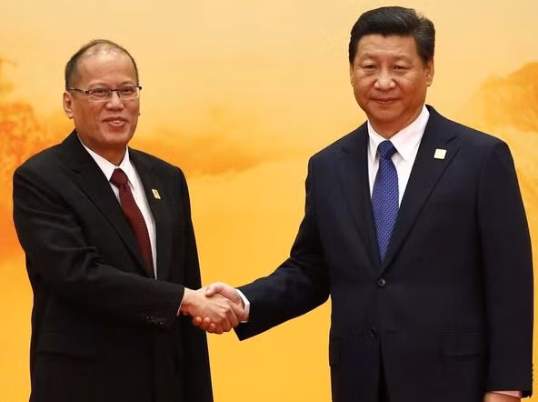 Tổng thống Philippines Benigno Aquino gặp người đồng cấp Trung Quốc bên lề Hội nghị cấp cao APEC 2014 Tổng thống Philippines Benigno Aquino gặp người đồng cấp Trung Quốc bên lề Hội nghị cấp cao APEC 2014