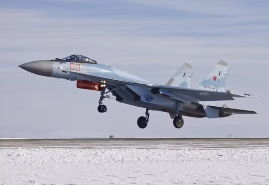 Máy bay chiến đấu đa năng Su-35 Nga