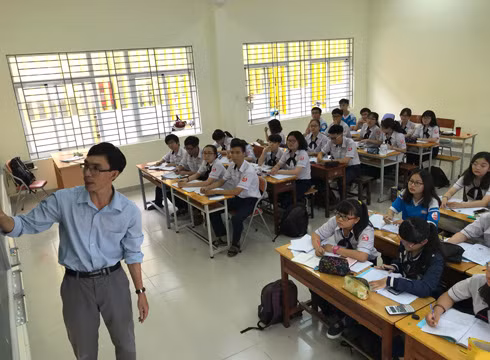 Học sinh khối 12 của Trường Gia Định trong giờ ôn tập trước kỳ thi quốc gia năm 2018 (ảnh: GĐ)