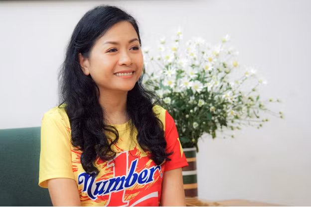 Phó Tổng giám đốc Tập đoàn Tân Hiệp Phát – Trần Uyên Phương gửi lời chia sẻ đến đội tuyển tham gia giải.