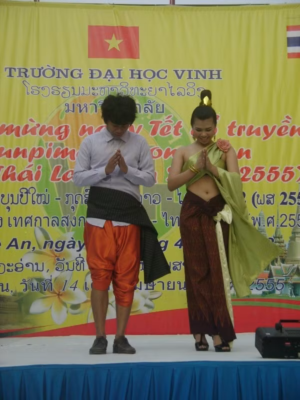 Nét đẹp mang bản sắc dân tộc của các lưu học sinh đến từ đất nước Triệu Voi