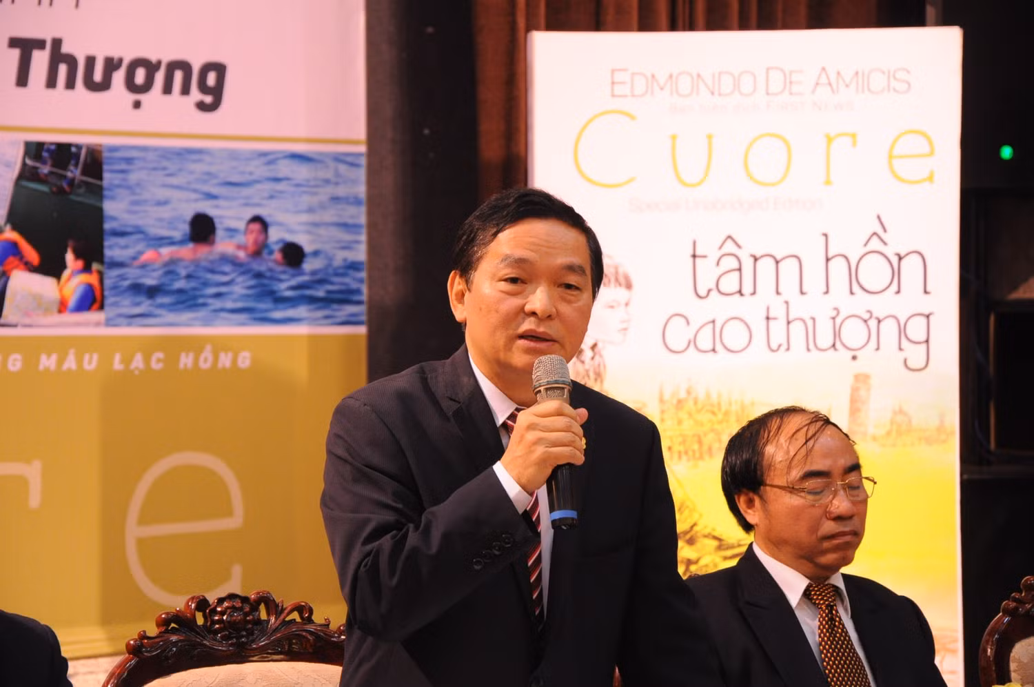 Cuốn sách "Tâm hồn cao thượng" như một cơn gió mát trong lòng bạn trẻ hiện nay.