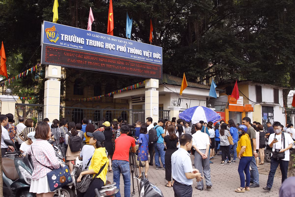 Nhà giáo ưu tú Nguyễn Văn Ngọc: "Thi tốt nghiệp phổ thông là thi tốt nghiệp phổ thông, còn thi vào đại học là thi đại học, lâu nay chúng ta cứ thích ghép lại, theo tôi tách ra sẽ tốt hơn". Ảnh minh họa: Tùng Dương.