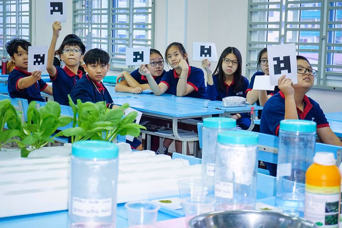 Thầy giáo trường Vinschool chia sẻ kinh nghiệm dạy - học online hiệu quả ảnh 2