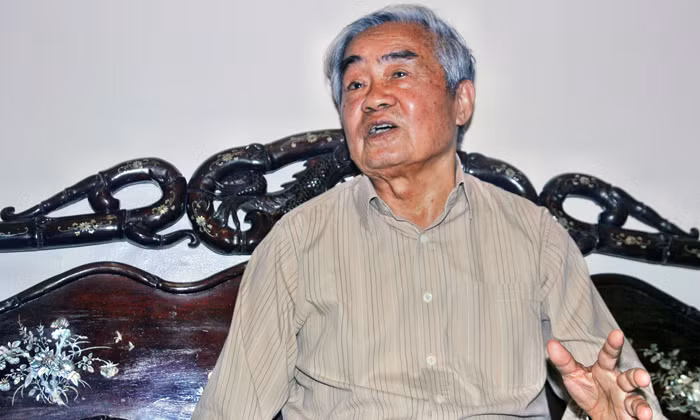 GS Phạm Minh Hạc nói rằng, giáo dục nhiều chỗ rối ren và chính chúng ta phải tự cứu lấy nền giáo dục này chứ không trông chờ ai. Ảnh Xuân Trung GS Phạm Minh Hạc nói rằng, giáo dục nhiều chỗ rối ren và chính chúng ta phải tự cứu lấy nền giáo dục này chứ không trông chờ ai. Ảnh Xuân Trung