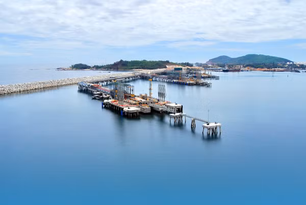 Cảng nhập dầu Dung Quất
