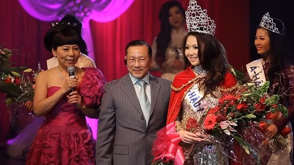 Đầu năm nay, Như Thy cũng đã giành giải Hoa hậu áo dài Bắc Cali 2014
