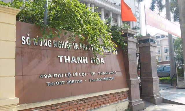 Sở Nông nghiệp và Phát triển Nông thông Thanh Hóa từng có nhiều cấp phó vượt quy định (ảnh đăng trên báo điện tử vietnamnet.vn). Sở Nông nghiệp và Phát triển Nông thông Thanh Hóa từng có nhiều cấp phó vượt quy định (ảnh đăng trên báo điện tử vietnamnet.vn).