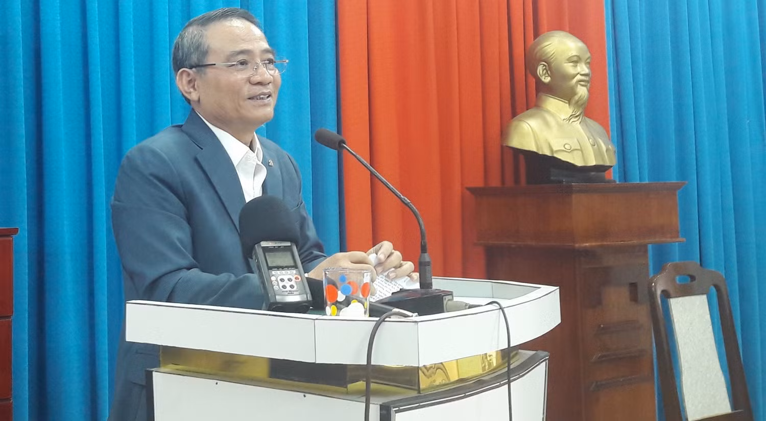 Bí thư Thành ủy Đà Nẵng có kết quả xét nghiệm âm tính với Covid-19. Ảnh: TT