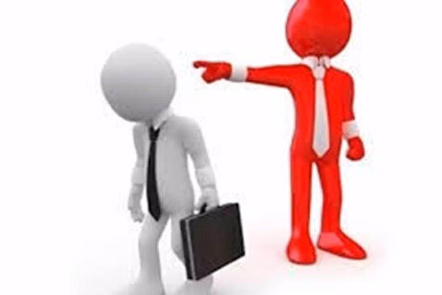 Vì tiếp khách để lấy lòng cấp trên, có hiệu trưởng đã hoàn toàn trắng tay ảnh 2
