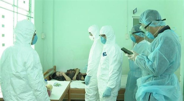 Cách ly, theo dõi sức khoẻ một bệnh nhân nghi ngờ nhiễm virus corona. (Ảnh: TTXVN) Cách ly, theo dõi sức khoẻ một bệnh nhân nghi ngờ nhiễm virus corona. (Ảnh: TTXVN)