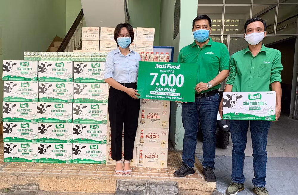 NutiFood tặng 7.000 sản phẩm sữa và thức uống dinh dưỡng cho 3 bệnh viện tại Đà Nẵng.