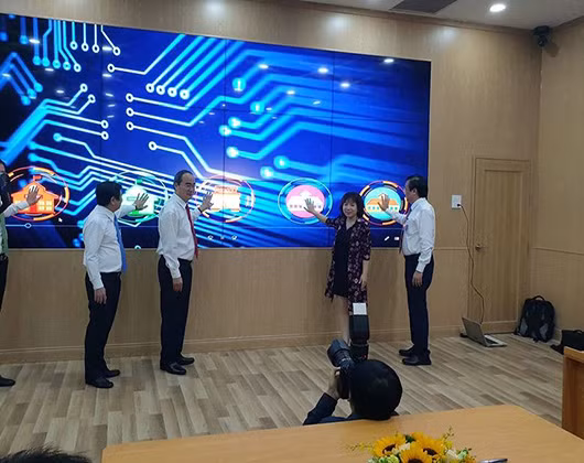 Ra mắt Trung tâm điều hành Giáo dục thông minh Thành phố Hồ Chí Minh (ảnh: P.L)