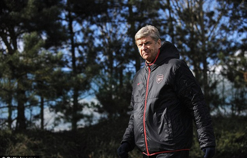 Bị loại ở Champions League cũng sẽ chính thức đánh dấu thêm một năm nữa Arsene Wenger không có danh hiệu cho Arsenal.