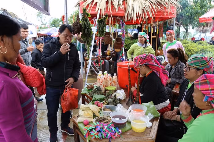 Giảm tới 50% giá vé cáp treo Fansipan trong Lễ hội mùa đông cực chất ảnh 4 Giảm tới 50% giá vé cáp treo Fansipan trong Lễ hội mùa đông cực chất ảnh 4