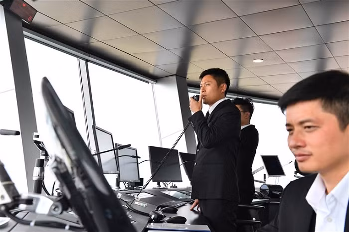 Đài kiểm soát không lưu.