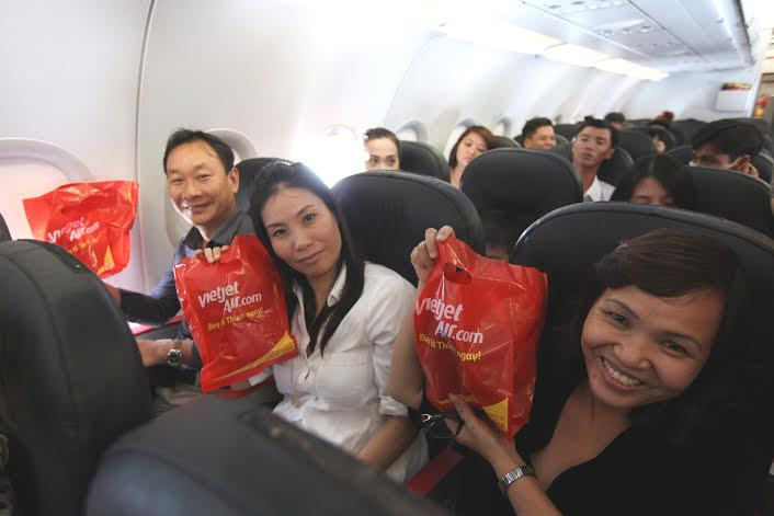 Vietjet tăng 50% số chuyến so với dịp hè năm 2014 cùng với đó là gần 300.000 cơ hội bay với giá rẻ hấp dẫn (ảnh nguồn Vietjet)