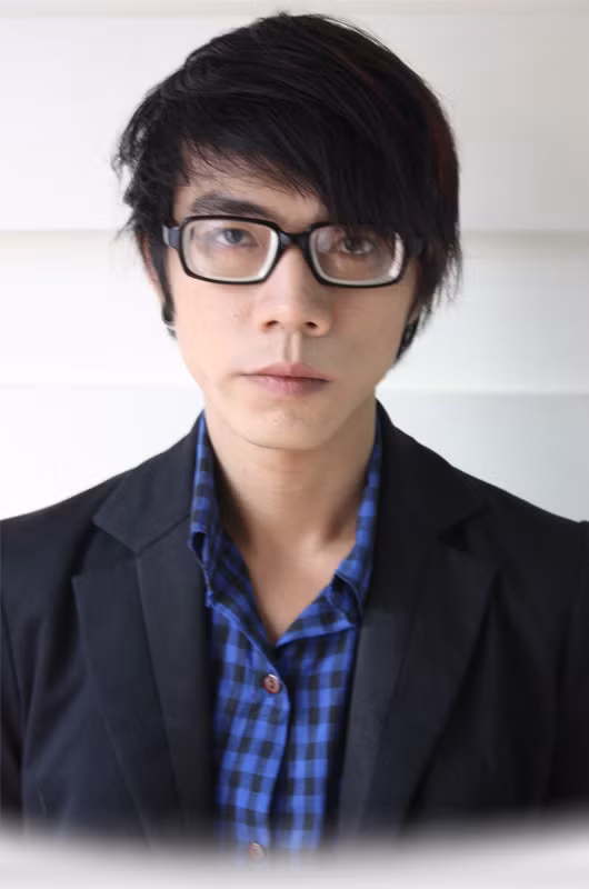 Nguyễn Quốc Dũng (Nguyen Quoc Dung): Vampire (cách hát rất lôi cuốn + ngoại hình dễ khiến người khác liên tưởng đến một Ma Cà Rồng, bí ẩn, lôi cuốn, nhìn vậy chứ cực kỳ men). Nguyễn Quốc Dũng (Nguyen Quoc Dung): Vampire (cách hát rất lôi cuốn + ngoại hình dễ khiến người khác liên tưởng đến một Ma Cà Rồng, bí ẩn, lôi cuốn, nhìn vậy chứ cực kỳ men).