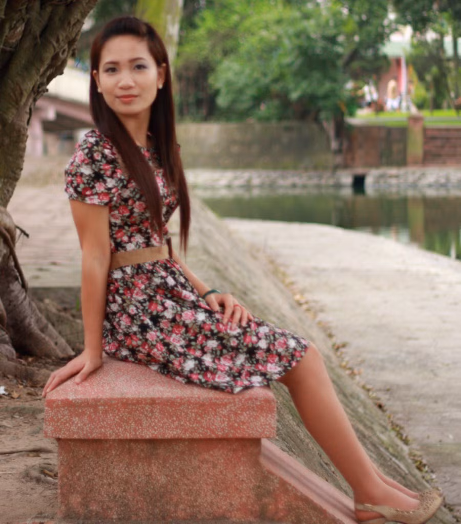 Tuyết Vân thích đi du lịch, thích nghe nhạc, và đặc biệt thích nuôi mèo!