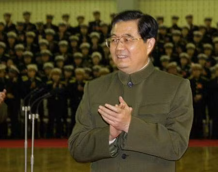 Ông Hồ Cẩm Đào quyết định rời ghế Chủ tịch Quân ủy Trung ương được dư luận đánh giá cao Ông Hồ Cẩm Đào quyết định rời ghế Chủ tịch Quân ủy Trung ương được dư luận đánh giá cao