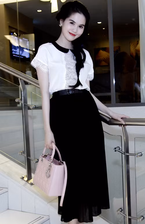 Ngọc Trinh cũng vậy.
