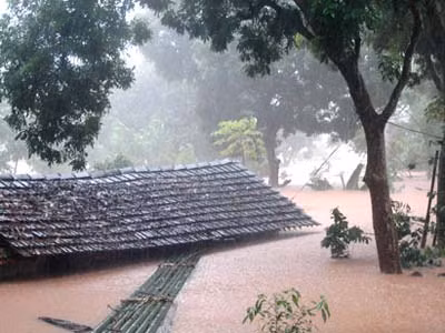Lũ quét: Trong ảnh, mưa lũ đã làm ngập nhiều nhà dân ở Bảo Thắng (Lào Cai) - Ảnh: Thu Phương Lũ quét: Trong ảnh, mưa lũ đã làm ngập nhiều nhà dân ở Bảo Thắng (Lào Cai) - Ảnh: Thu Phương