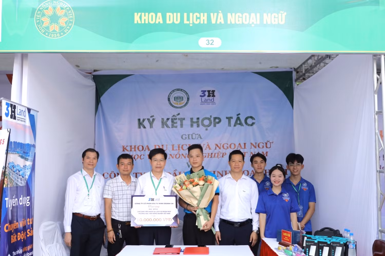 Khoa Du lịch và NN.jpg