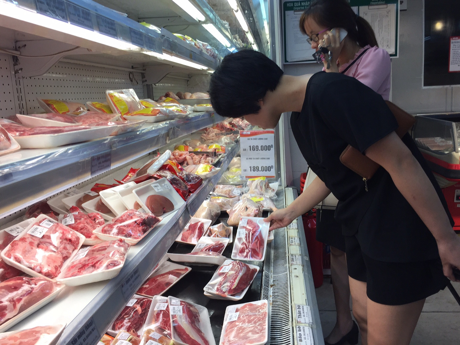 Ổn định giá cả, cung cầu thịt lợn từ nay đến Tết Nguyên đán
