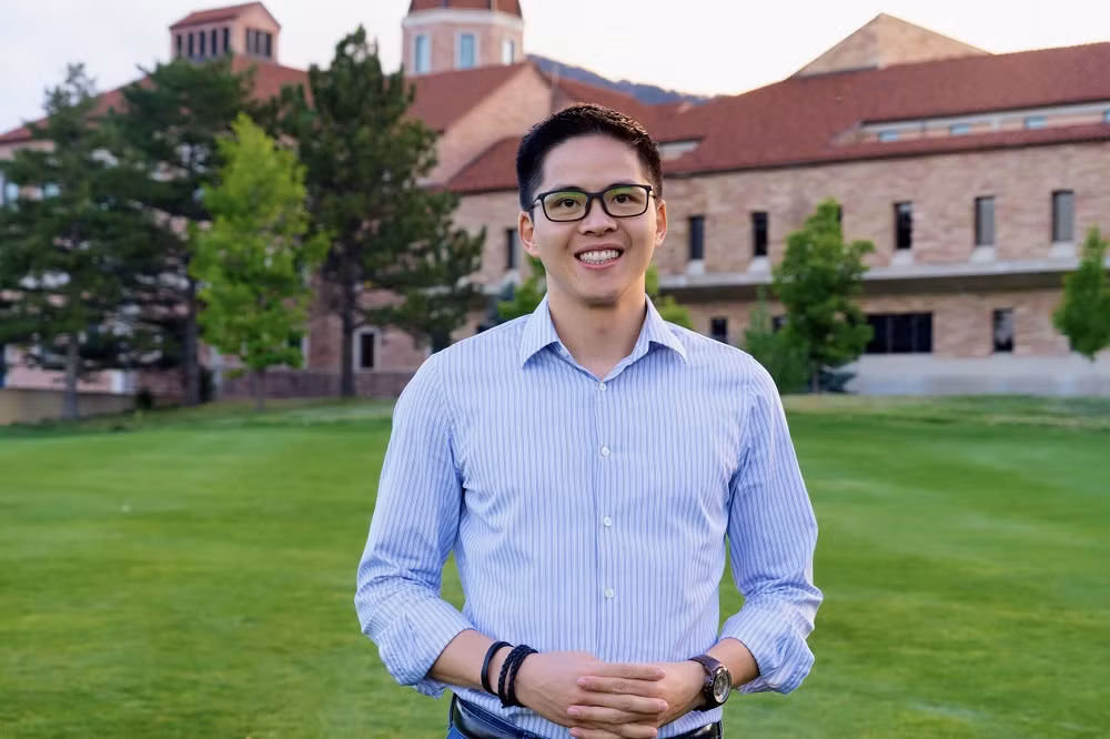 Giáo sư Tâm từng 2 lần được trao giải thưởng danh giá “Google Faculty Research Award” của Google. GS đã đăng ký 22 bằng phát minh tại cục sở hữu trí tuệ Hoa Kỳ và sáng lập 2 công ty là Now Vitals và Earable tại Mỹ. Giáo sư Tâm từng 2 lần được trao giải thưởng danh giá “Google Faculty Research Award” của Google. GS đã đăng ký 22 bằng phát minh tại cục sở hữu trí tuệ Hoa Kỳ và sáng lập 2 công ty là Now Vitals và Earable tại Mỹ.
