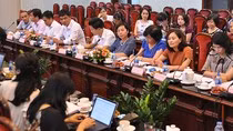 "Song bằng" - dạy thêm có tổ chức và bóng dáng những sân sau ảnh 2