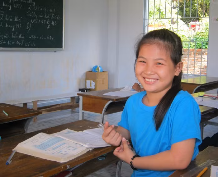Nụ cười của một cô bé trong lớp học tình thương ở chùa Thanh Sơn (Ảnh: tác giả cung cấp). Nụ cười của một cô bé trong lớp học tình thương ở chùa Thanh Sơn (Ảnh: tác giả cung cấp).