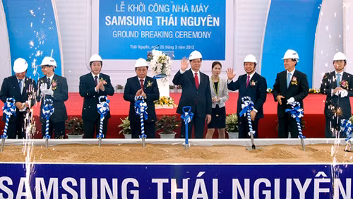 Thủ tướng Nguyễn Tấn Dũng dự lễ khởi công Nhà máy Samsung Thái Nguyên.