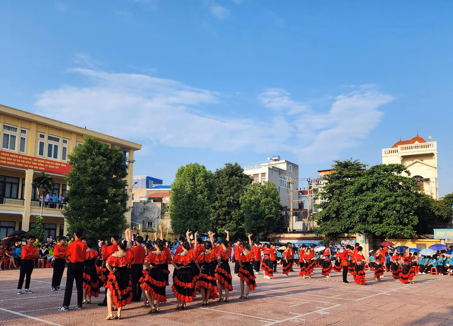 Phần thi vũ điệu Cha cha cha năm 2022 đổi sang hình thức thi đấu loại trực tiếp (Ảnh: Phạm Linh)