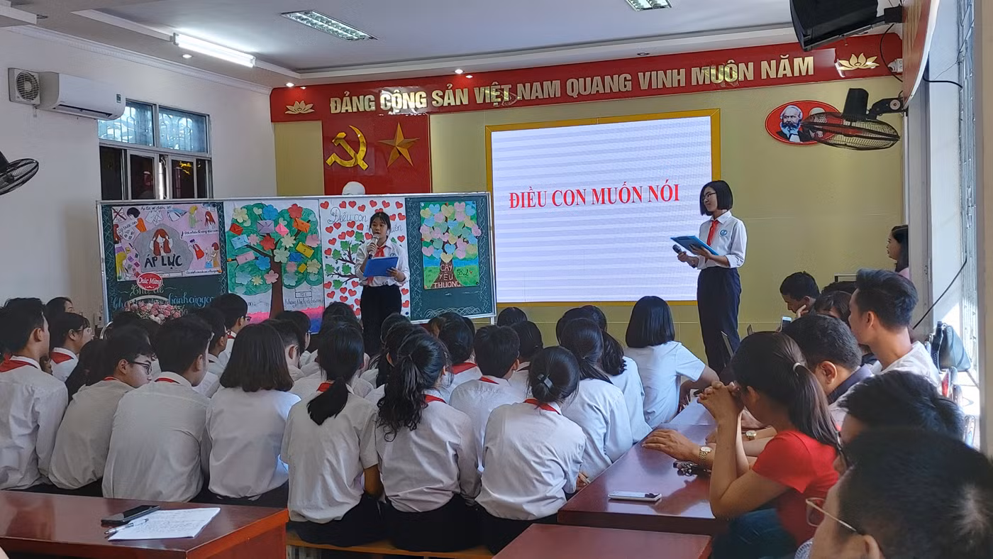 Hiệu trưởng các nhà trường phải chịu trách nhiệm, bị xử lý kỷ luật nếu để xảy ra lạm thu (Ảnh: Lã Tiến)