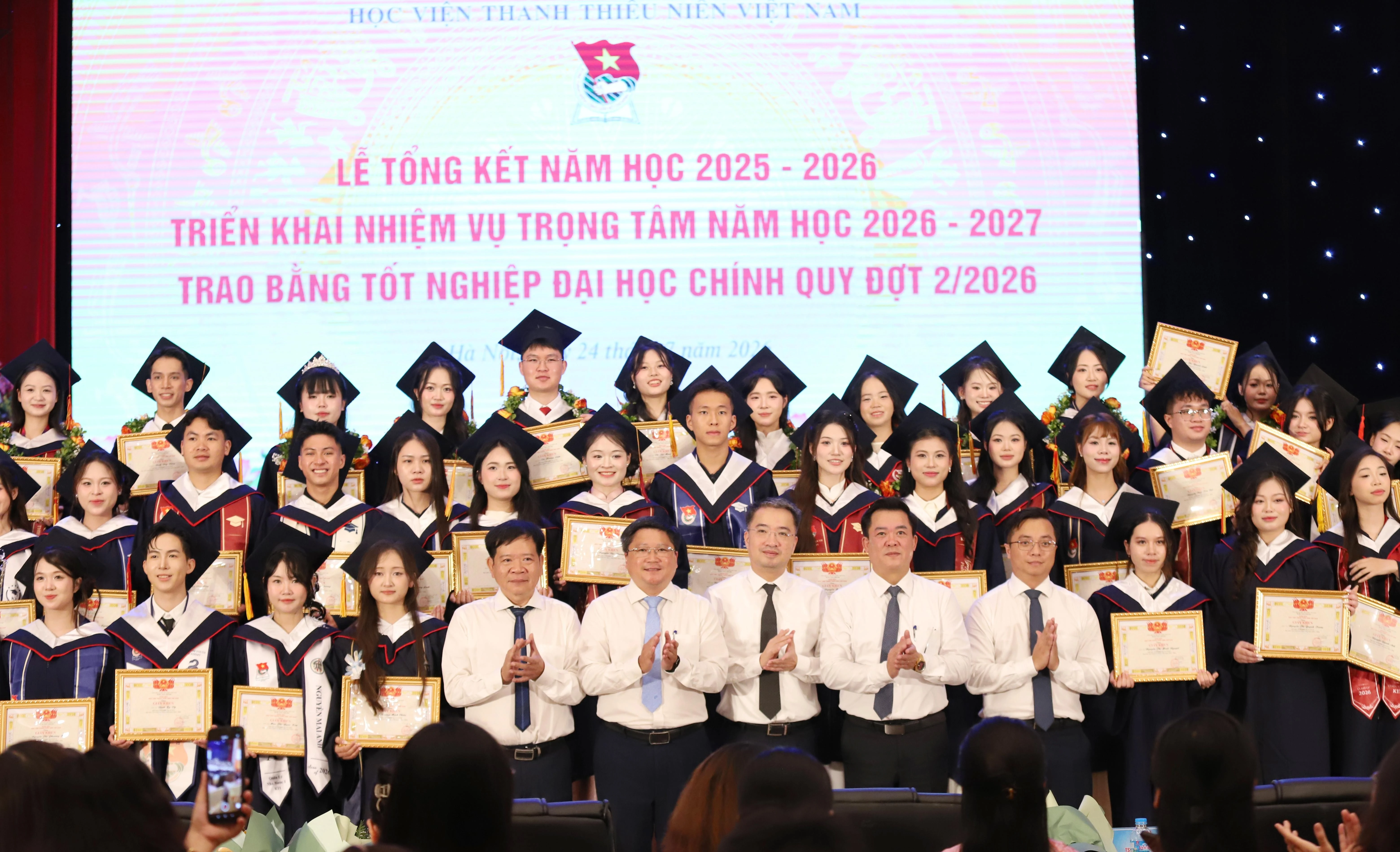 Học viện Thanh thiếu niên Việt Nam trao bằng cử nhân đợt 2/2026