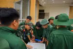 Học sinh Trường THPT Phạm Hồng Thái trải nghiệm “Hành trình chiến sĩ” tại Trường Đại học Điện lực